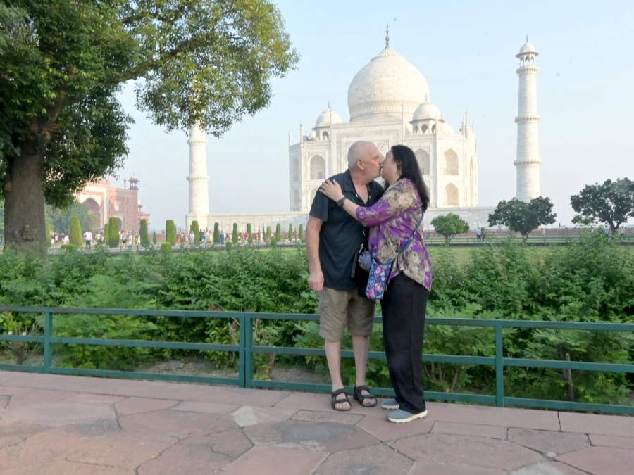 Delhi and Agra Private 2 Day Trip by Car