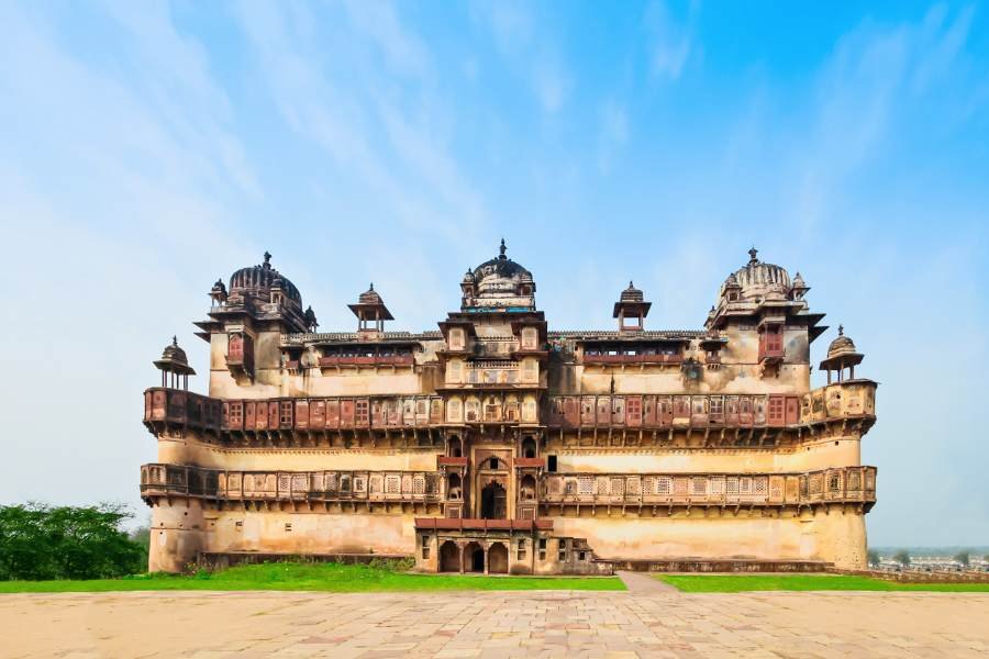 Golden triangle with Orcha, Khajuraho & Varanasi